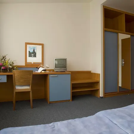 Ea Populus Hotel