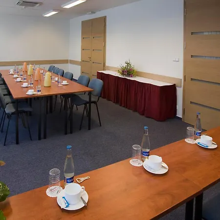 Ea Populus Hotell 3*
