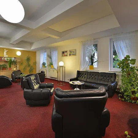 Ea Populus 3* Prague