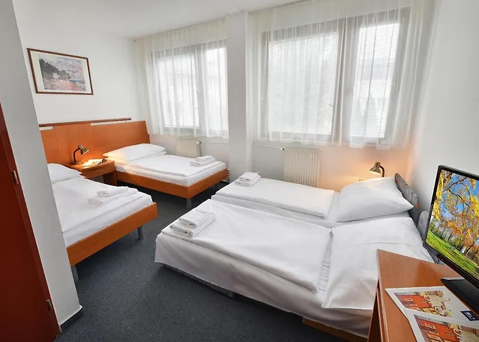 Ea Populus Hotel 3*