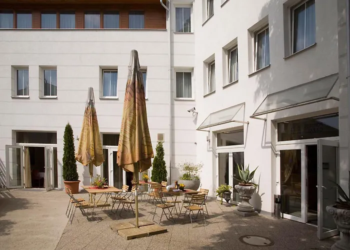 Ea Populus 3* Prague