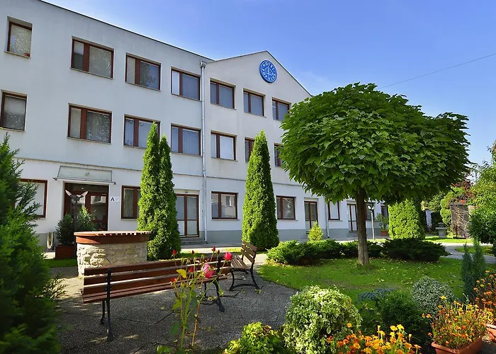 Ea Populus 3* Prague