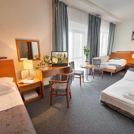 Hotel Ea Populus 3*