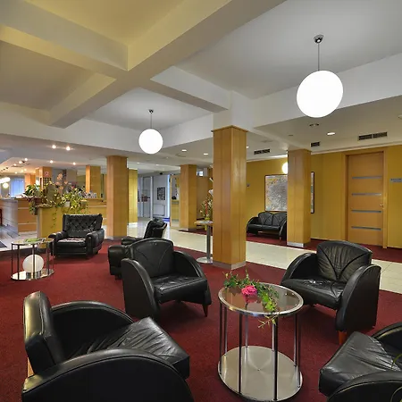Ea Populus Hotel