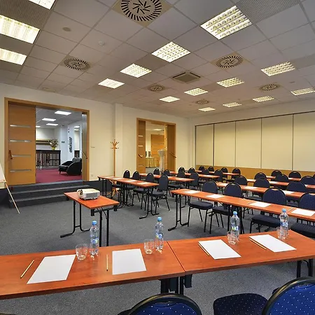Ea Populus Hotel 3*