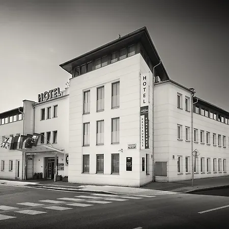 Hotel Ea Populus 3*